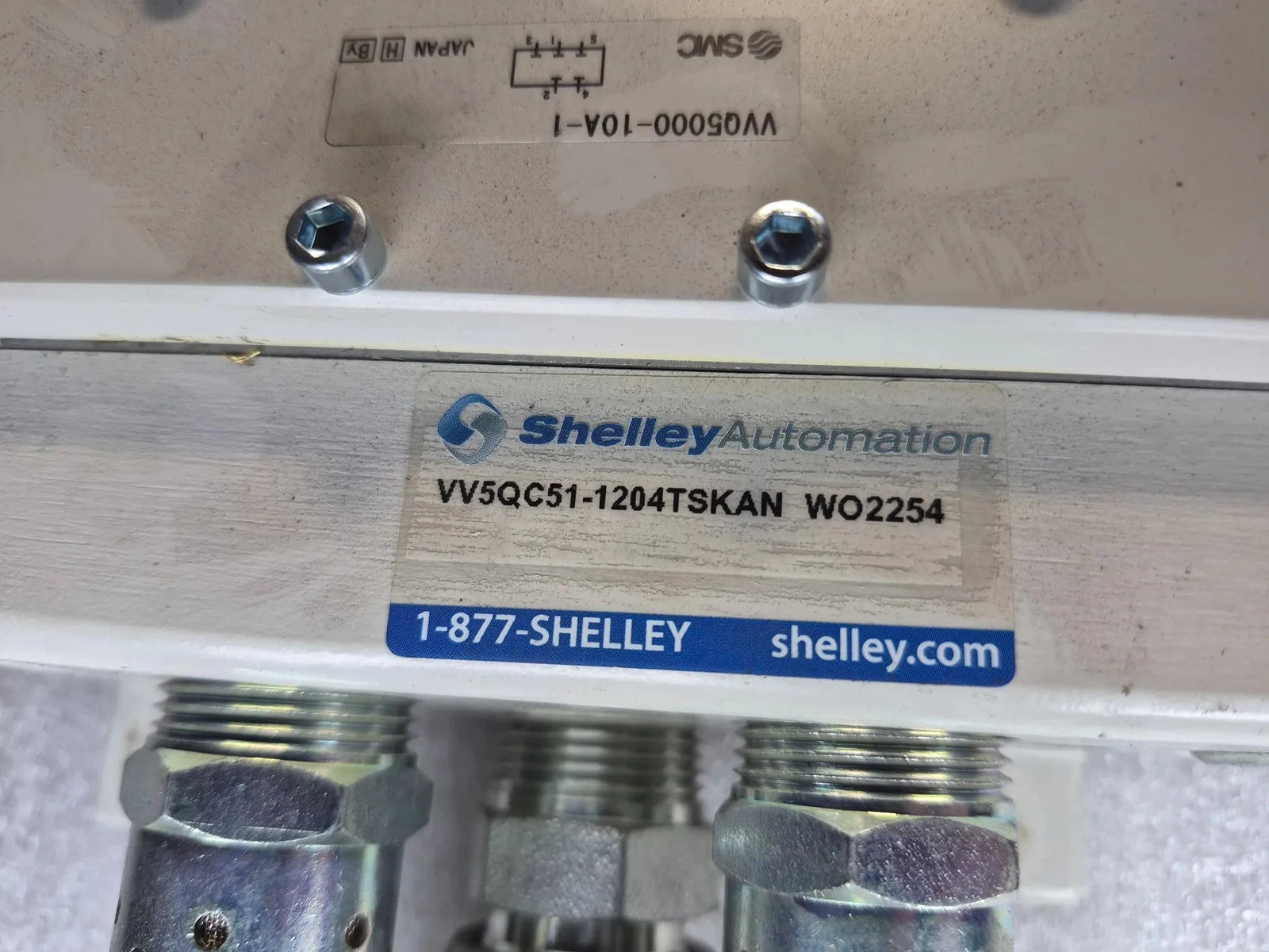 SMC VV5QC51-1204TSKAN Pneumatic Valve Manifold IO-Link USED - Image 4