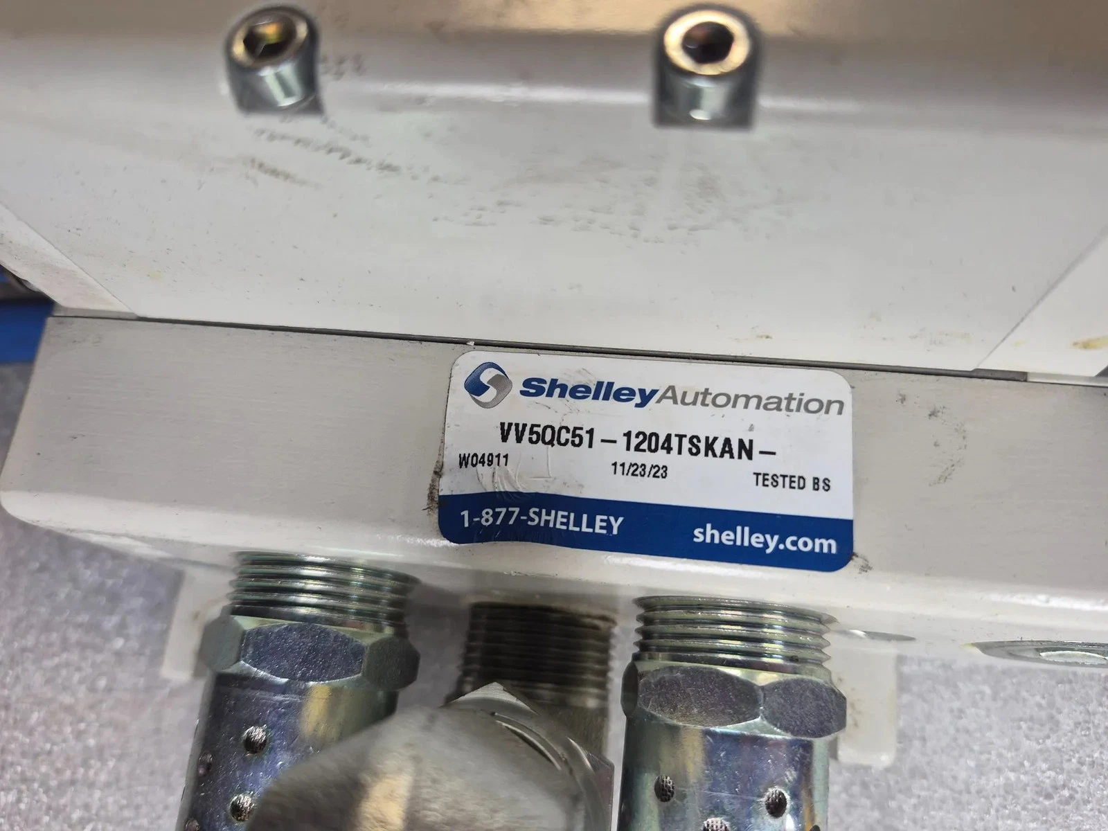 SMC VV5QC51-1204TSKAN Pneumatic Valve Manifold IO-Link USED - Image 4