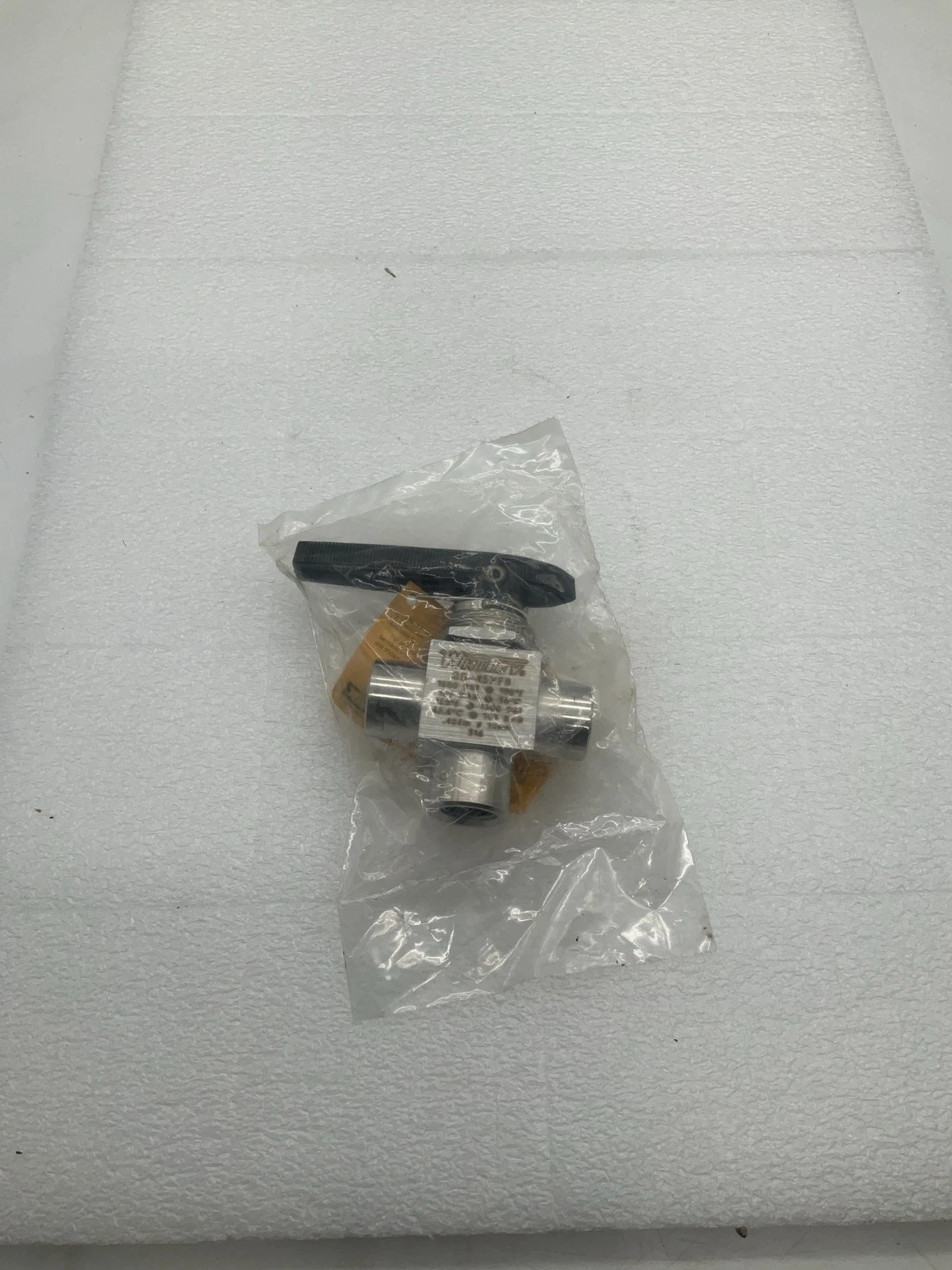WHITEY SS-45XF8 Ball Valve NEW - Image 4