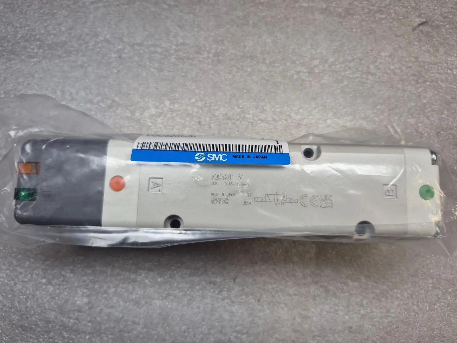 SMC VQC5201-51 Solenoid Valve NEW - Image 2