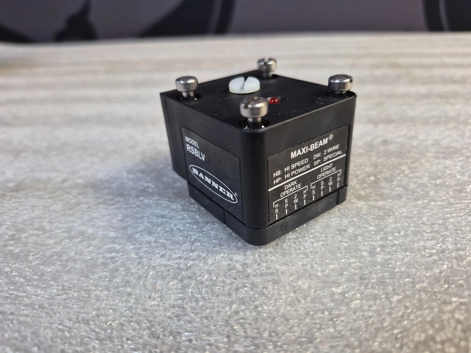 BANNER RSBLV MAXI-BEAM Photoelectric Sensor Head 25547 NEW - Image 4