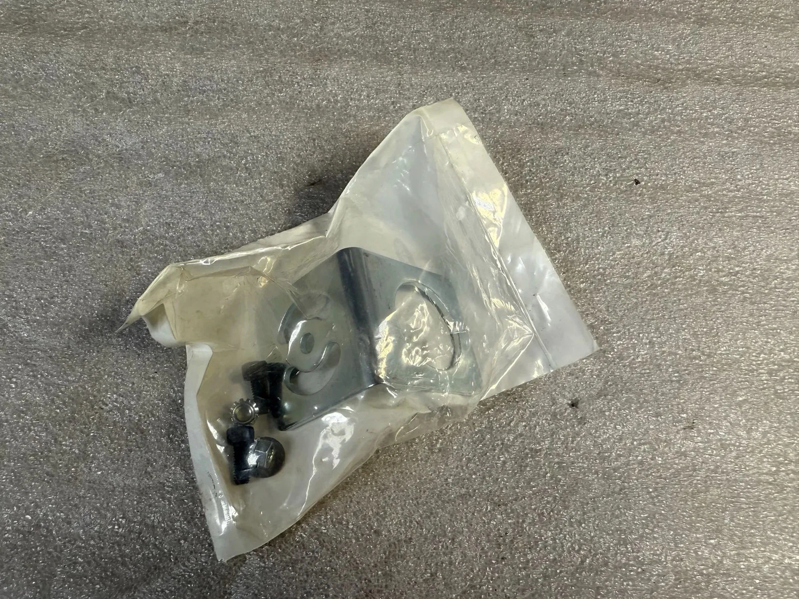 BANNER SMBAMS30RA 30mm Right-Angle Sensor Mounting Bracket NEW - Image 2