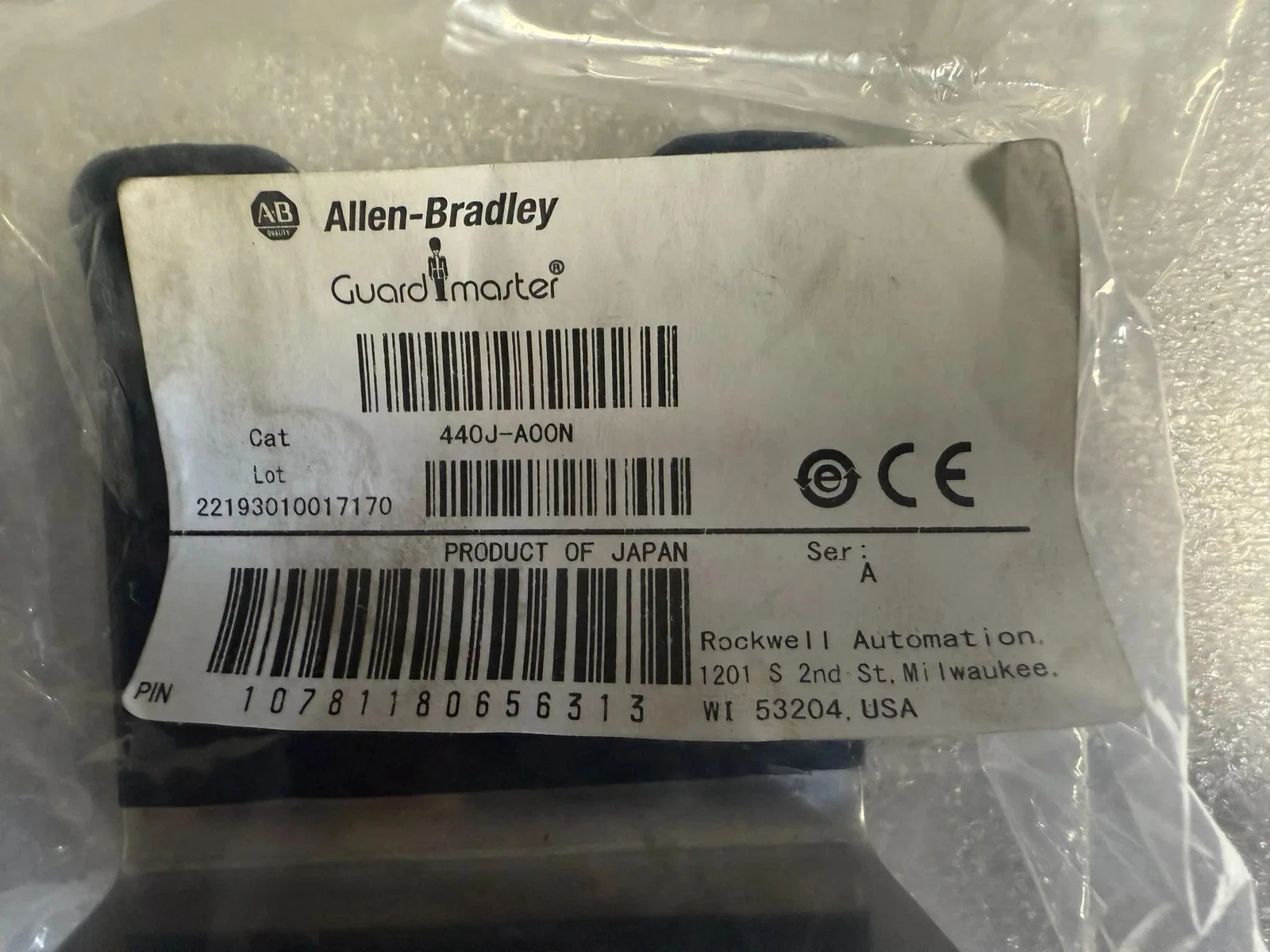ALLEN BRADLEY 440J-A00N GripSwitch Mounting Bracket NEW - Image 2