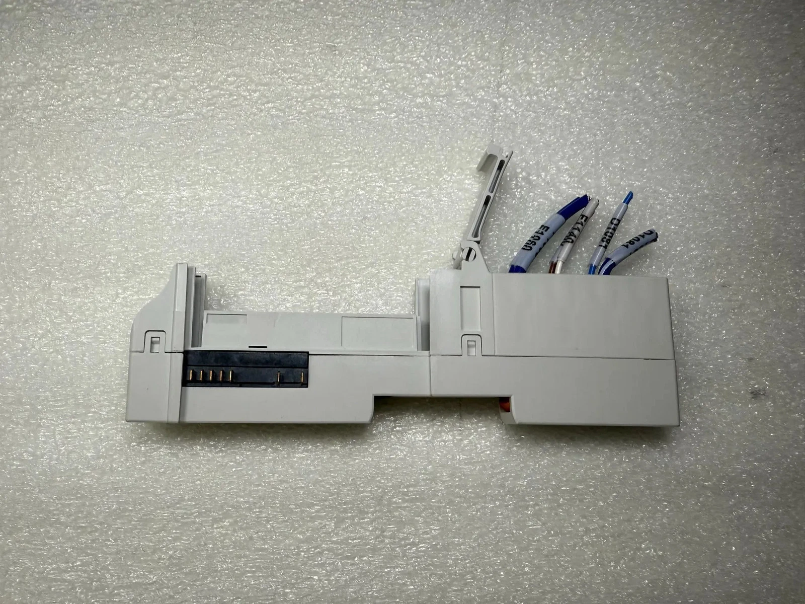 ALLEN BRADLEY 1734-TOPS 8-Point I/O Terminal Base USED - Image 3