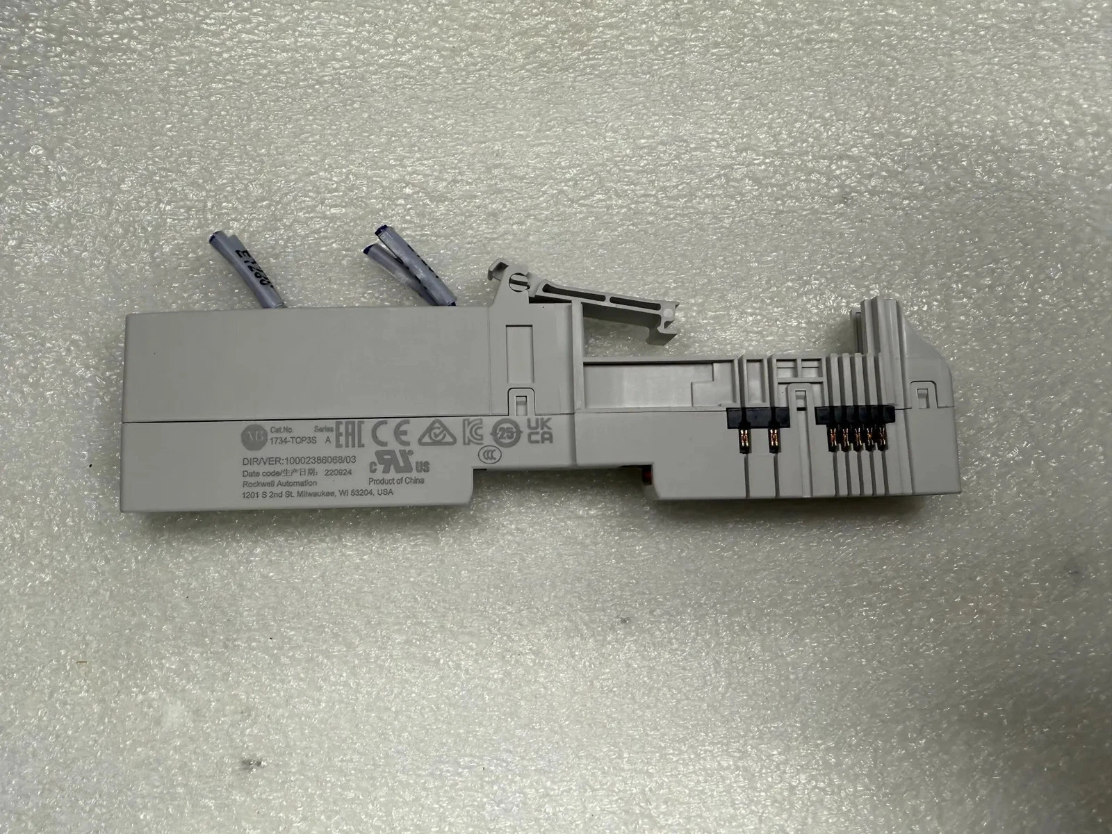 ALLEN BRADLEY 1734-TOP3S 12-Point I/O Terminal Base USED - Image 3