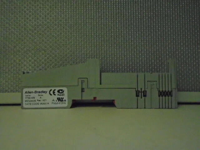 ALLEN BRADLEY 1734-MB POINT I/O Mounting Base USED - Image 3