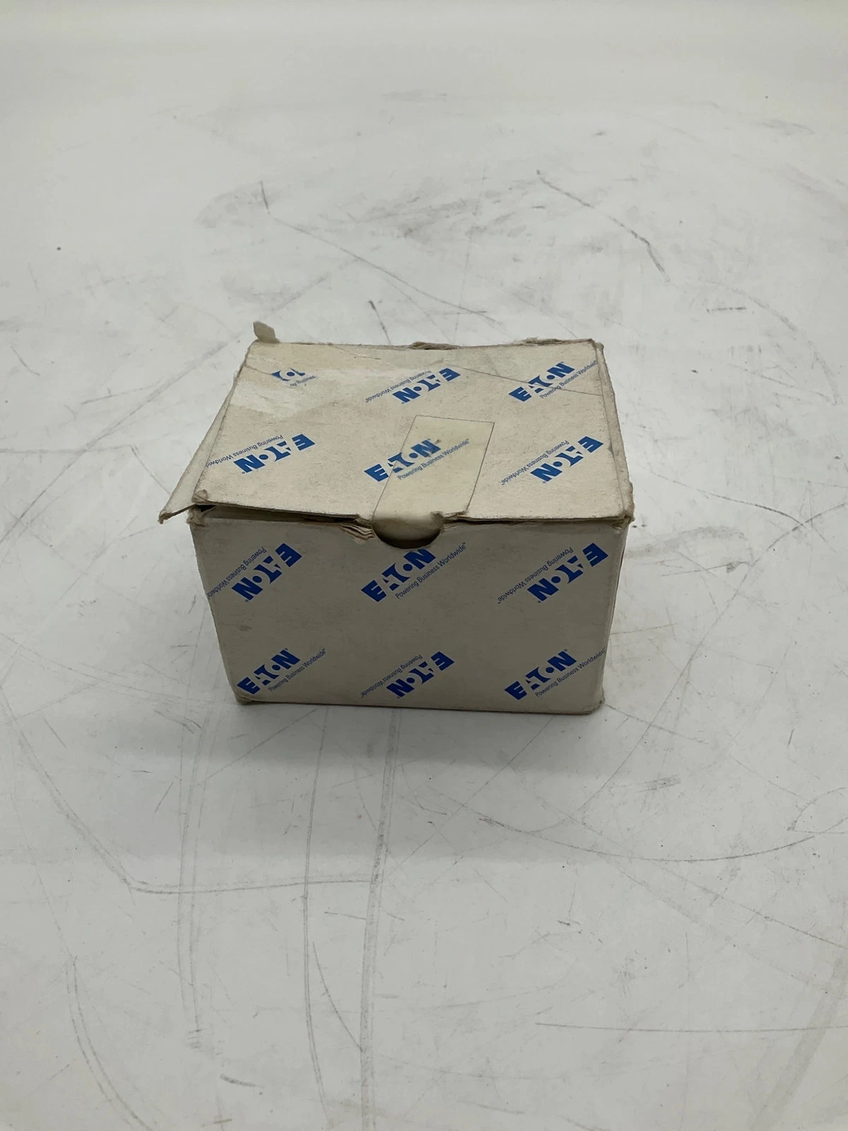 EATON AZ-C80 Miniature Circuit Breaker 80A 2 Pole NEW - Image 4
