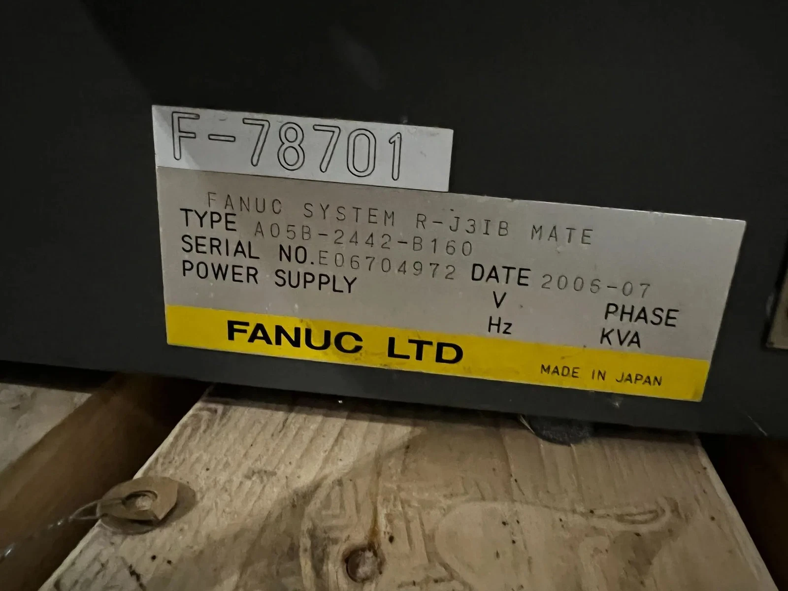 FANUC LR Mate 200iB/5P Complete with R-J3iB Mate Controller USED - Image 9