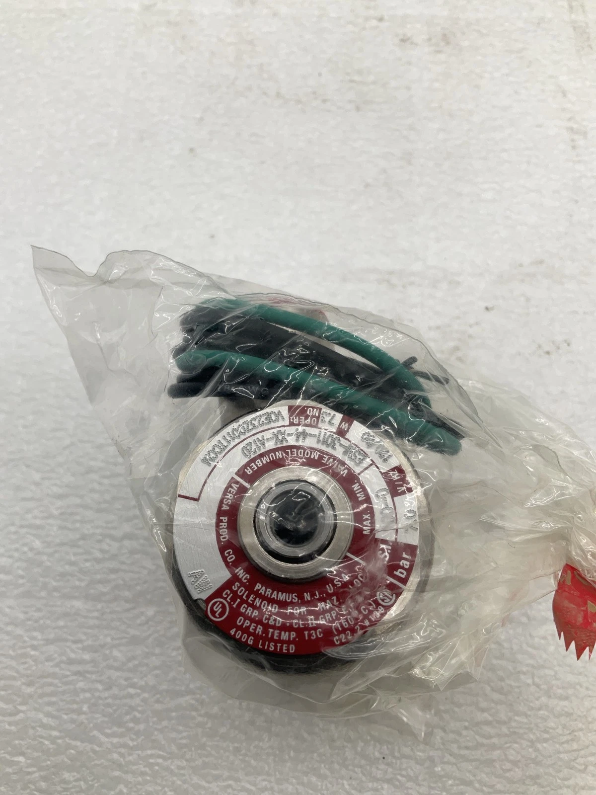 VERSA ESM-3011-44-XX-A120 Three-Way Solenoid Valve NEW - Image 4
