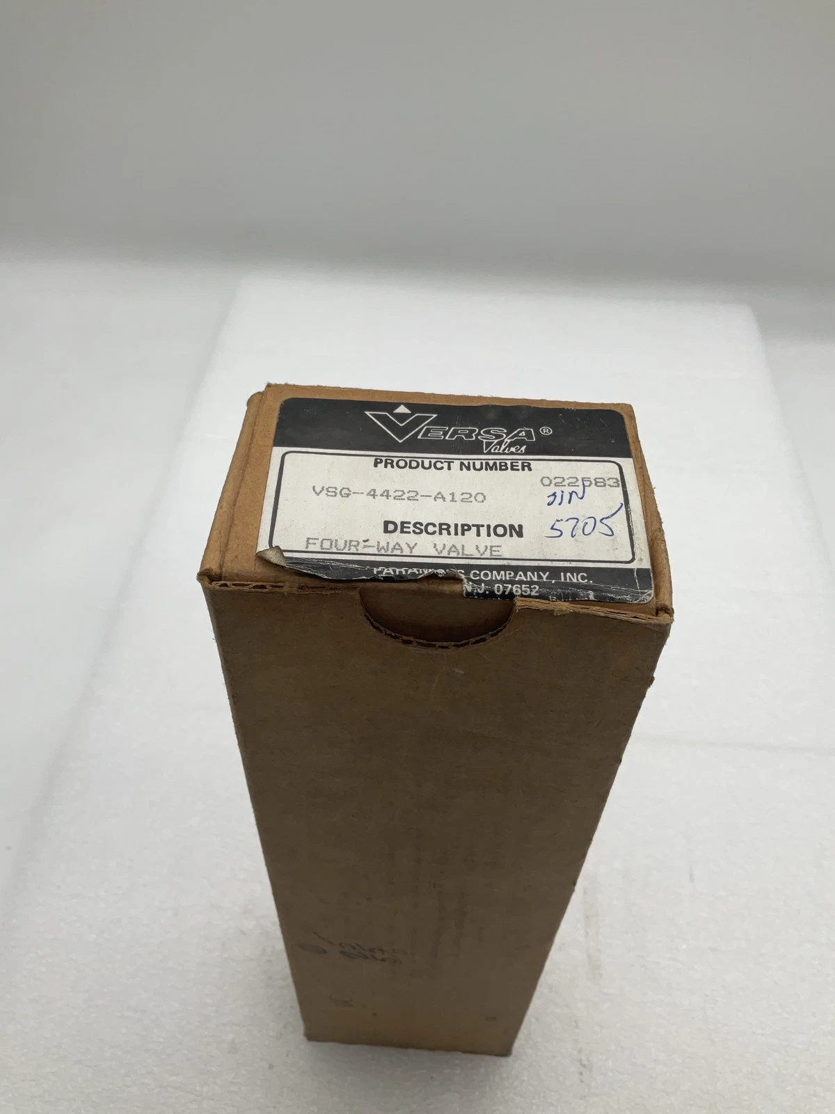 VERSA VSG-4422-A120 Four-Way Solenoid Valve NEW - Image 4