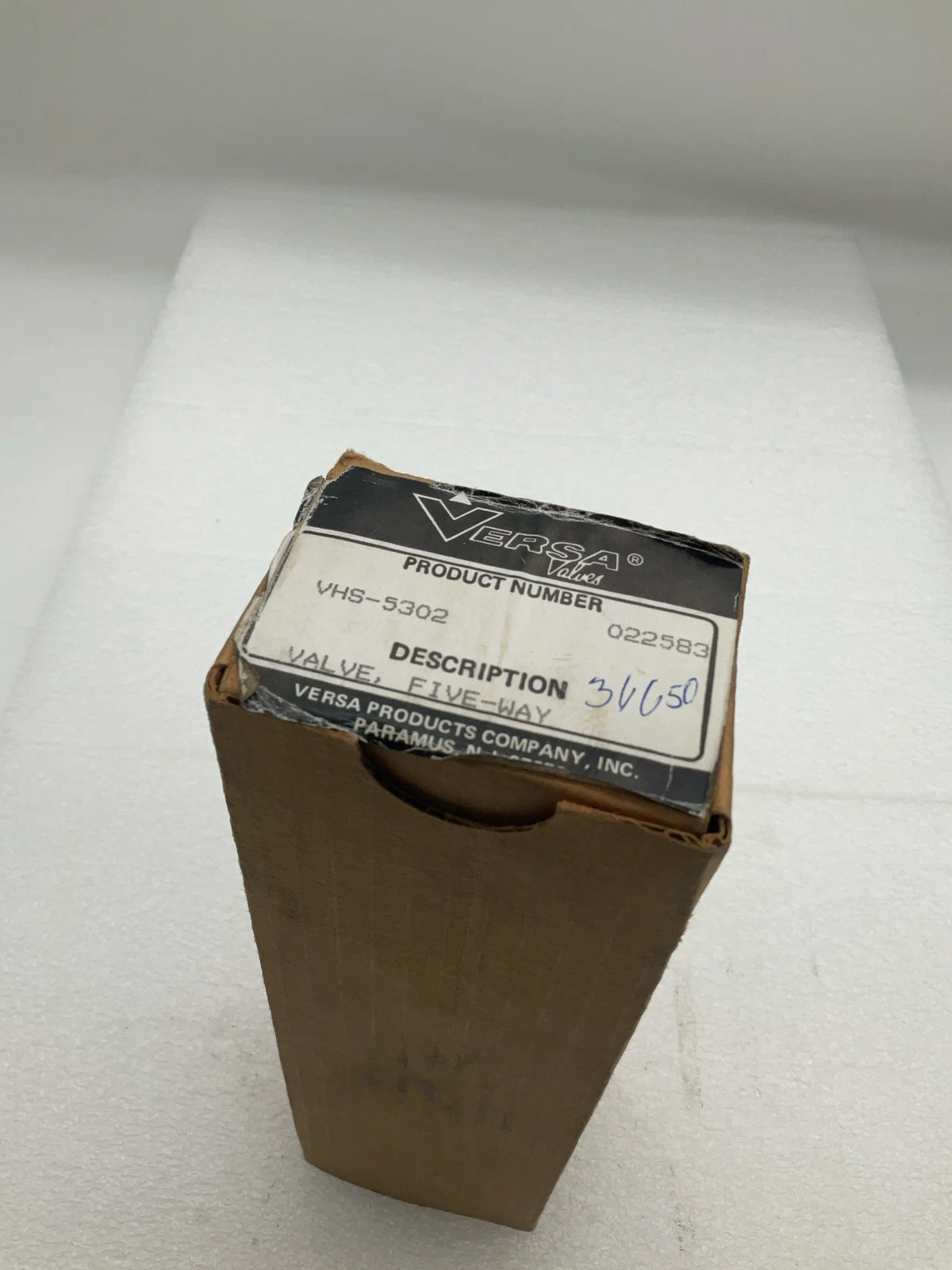 VERSA VHS-5302 Five-Way Pneumatic Valve NEW - Image 4