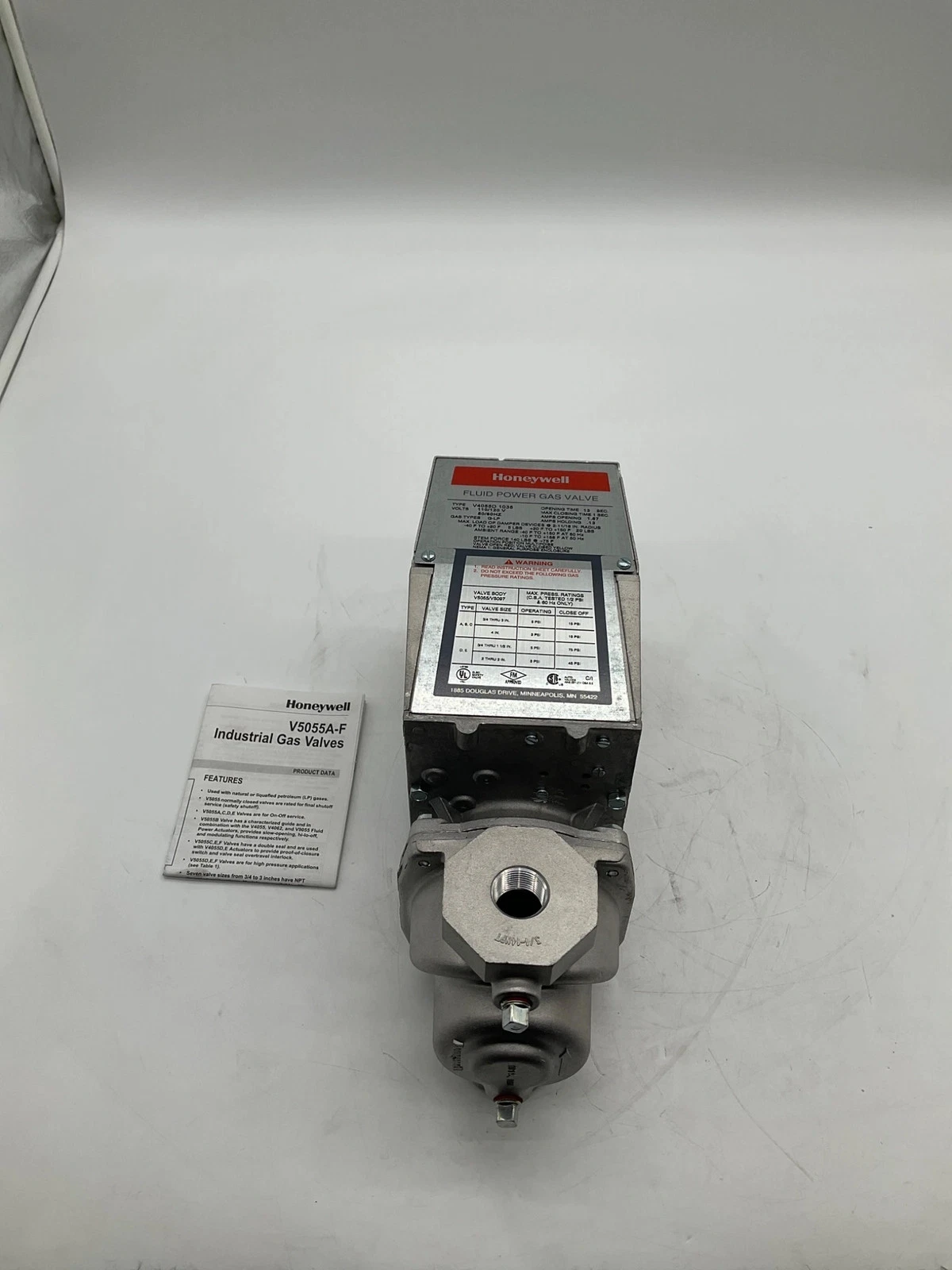 Honeywell V4055D1035 Fluid Power Gas Valve 1/2in 120VAC NEW - Image 3