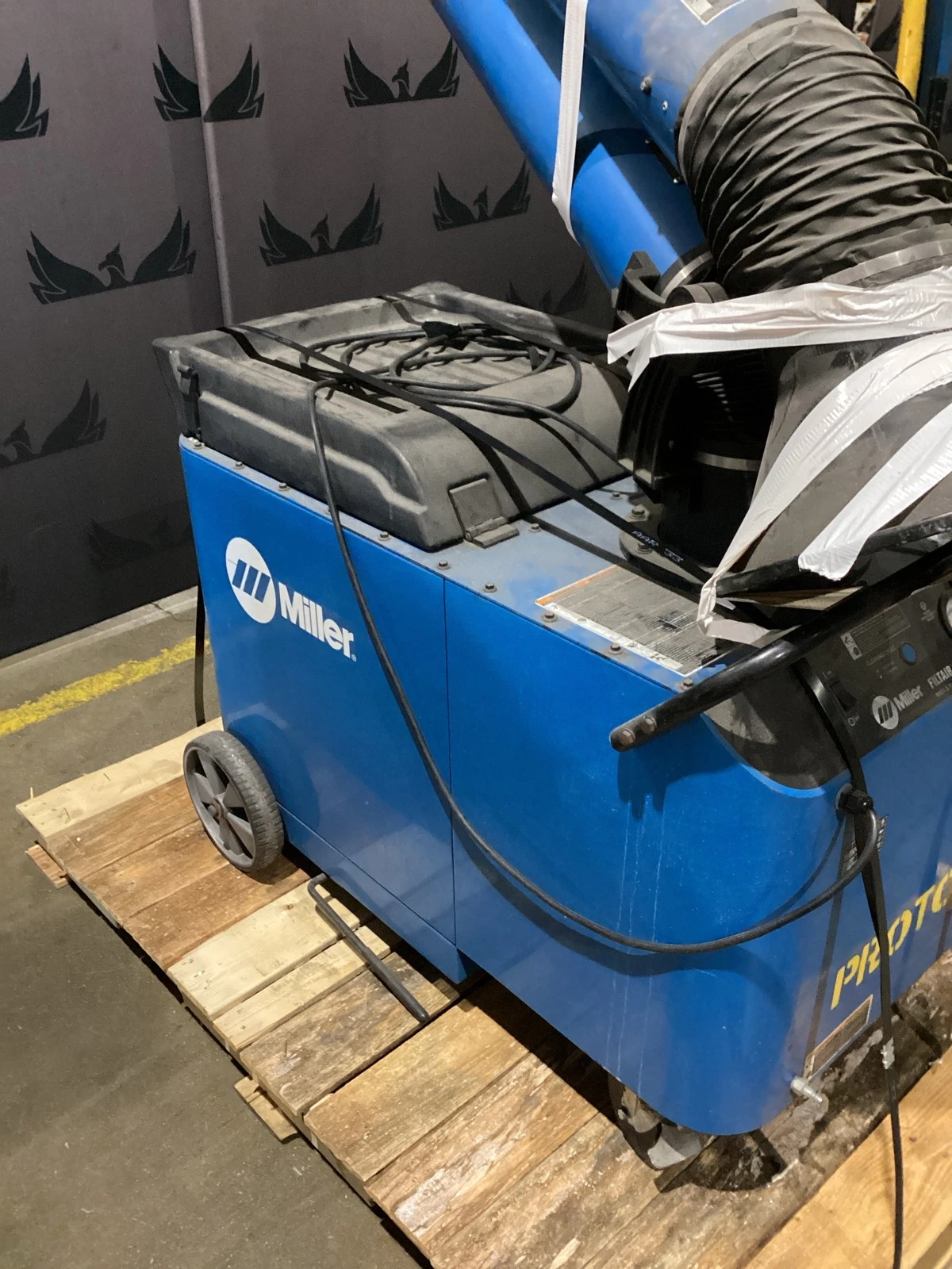 Miller MWX-S 300531 Welding Fume Extractor 115V 1 HP USED - Image 2