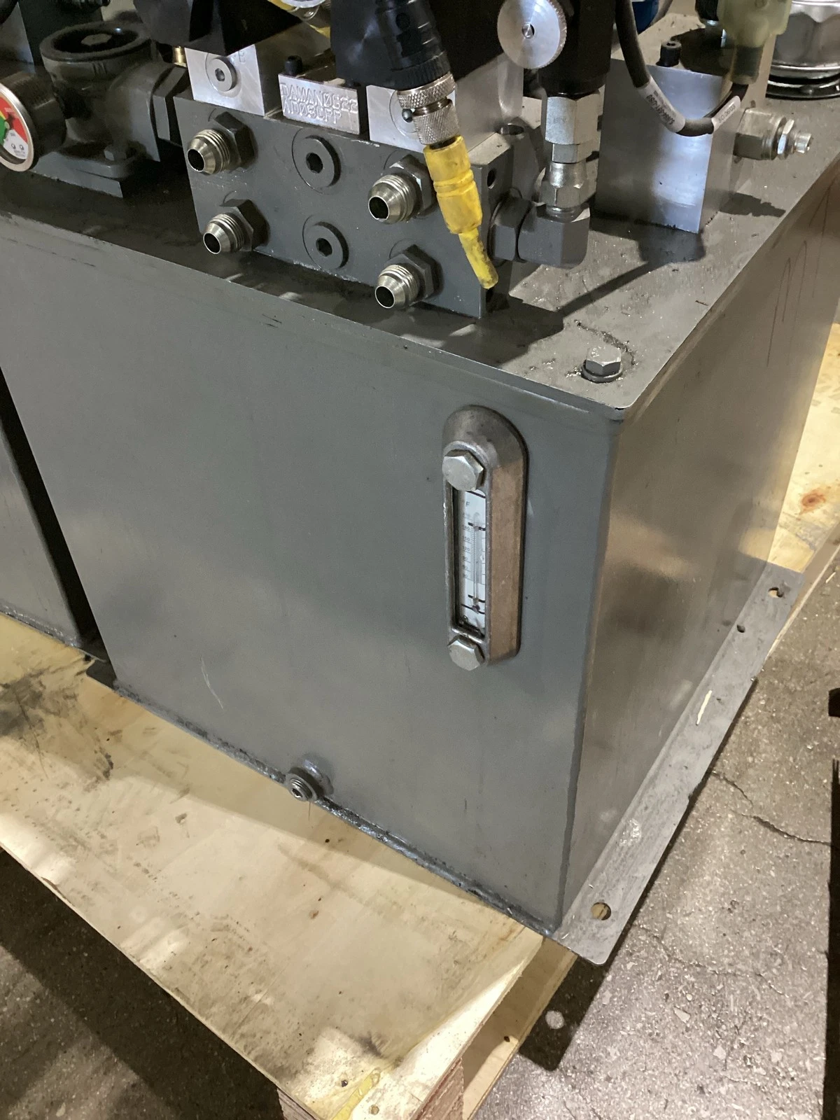 Bond Fluidaire BPU-102512-1 5 HP Hydraulic Power Unit USED - Image 3