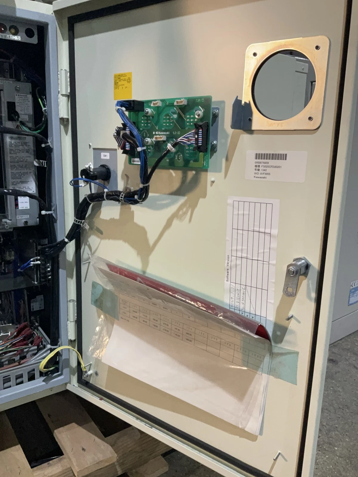 KAWASAKI FS020N-C Complete with D20F-D001 Controller & MiiC AB-Bender Unit USED - Image 11