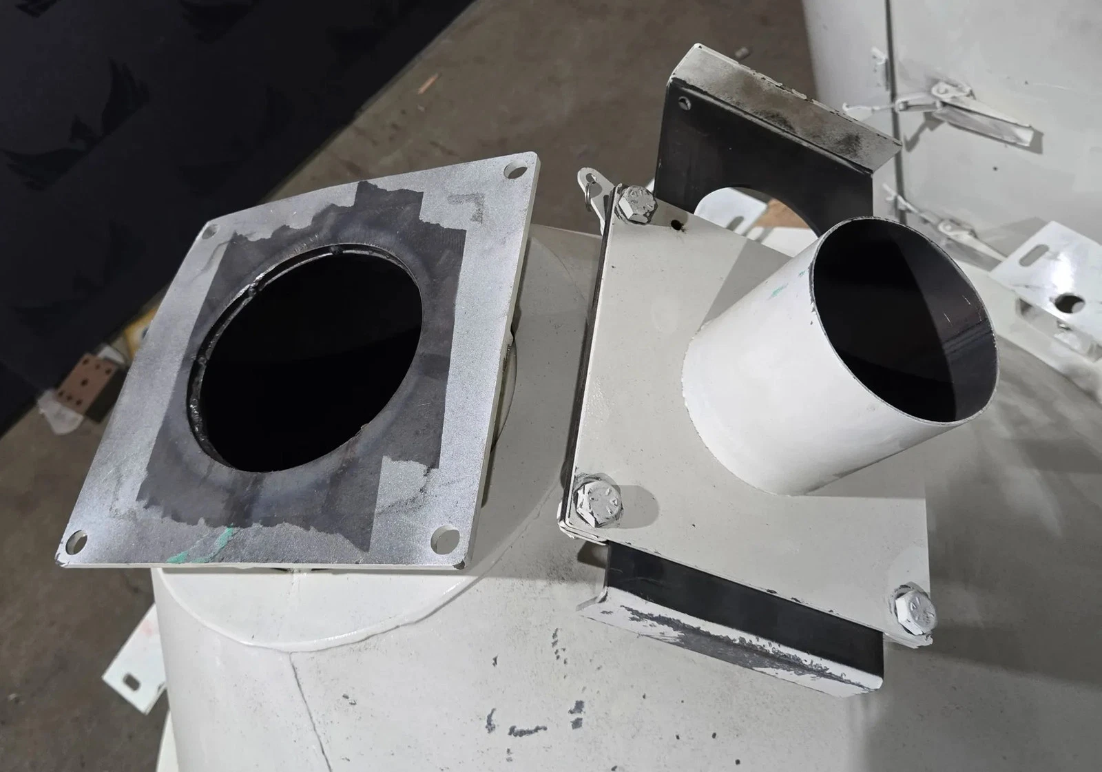 UNA-DYN Insulated Material Hopper USED - Image 9