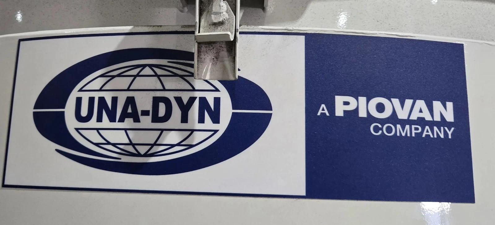 UNA-DYN Insulated Material Hopper USED - Image 11