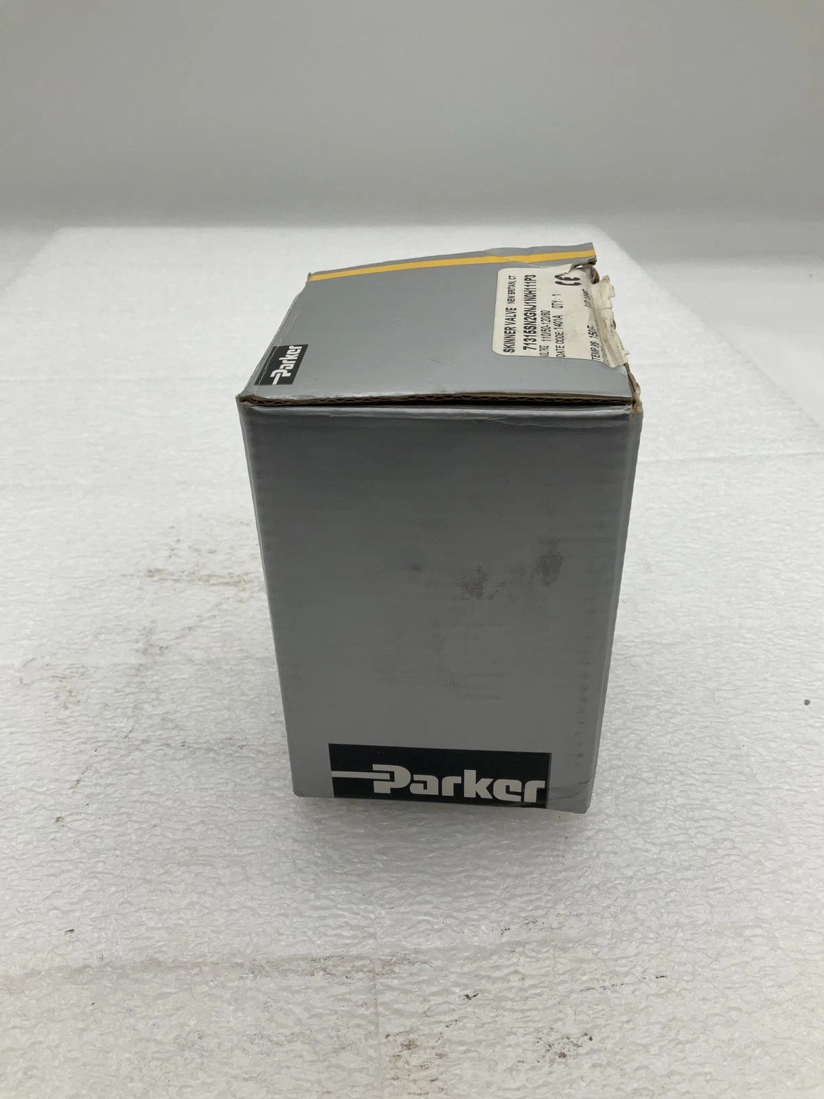 PARKER 71315SN2GNJ1N0H111P3 SKINNER Solenoid Valve NEW - Image 3