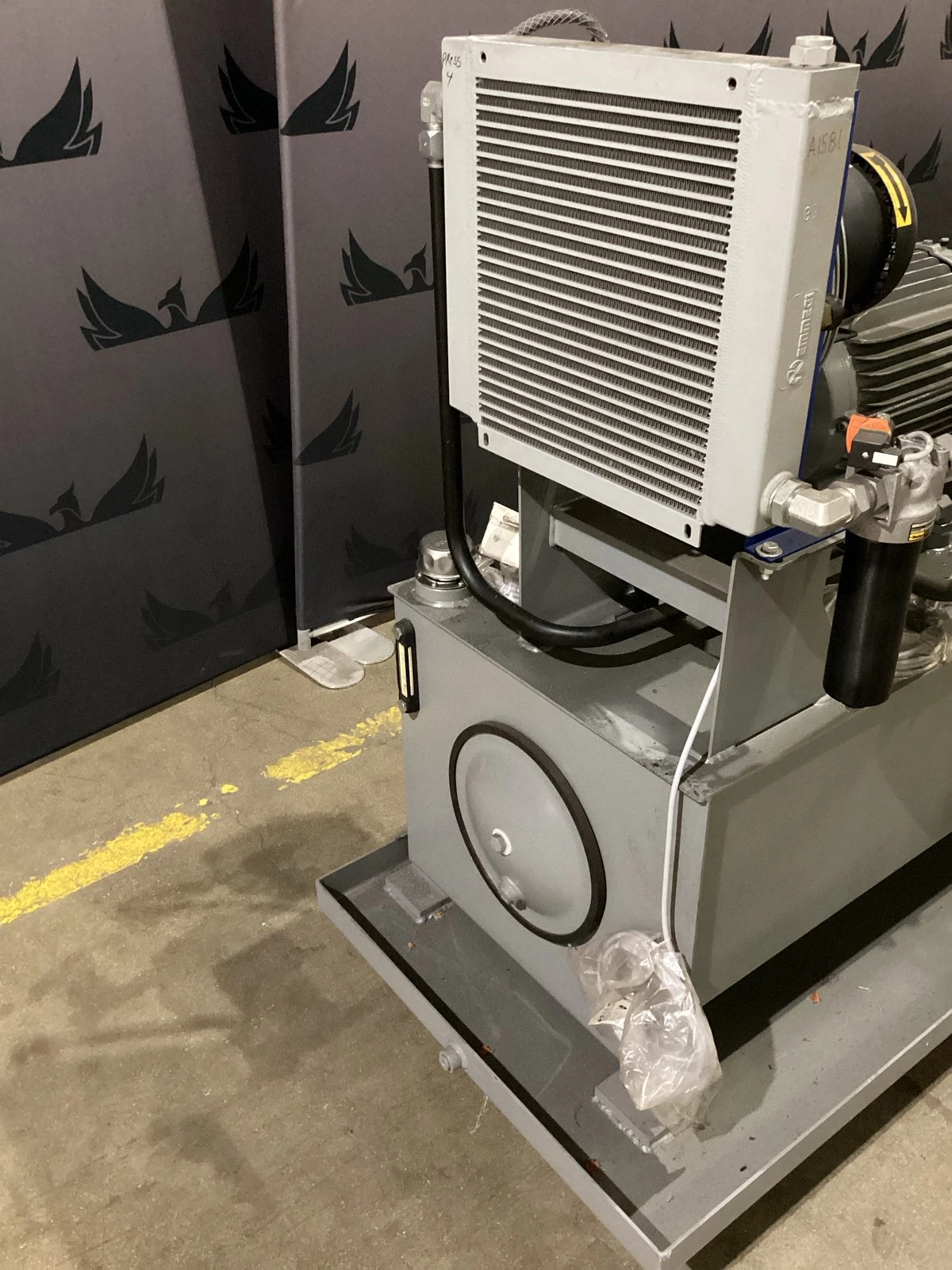 15 HP Hydraulic Power Unit w/ Enimegi Heat Exchanger 230/460V USED - Image 2