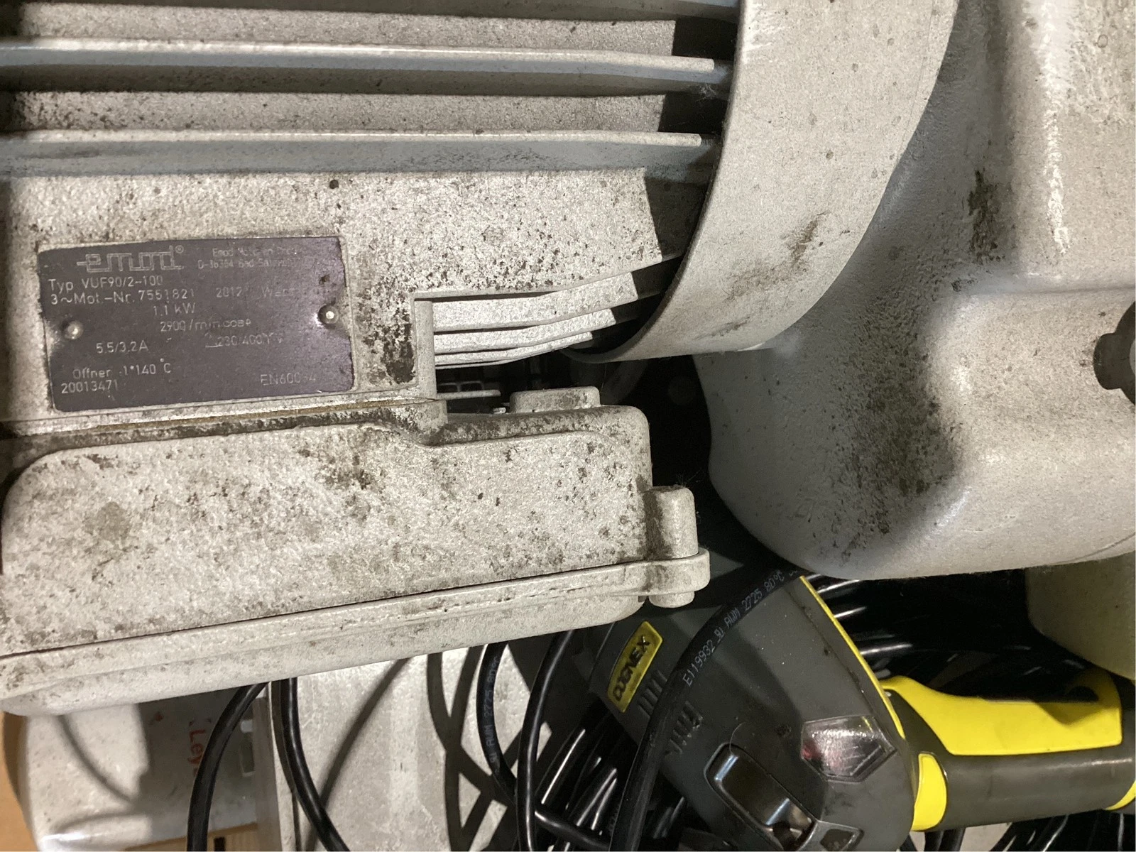 OERLIKON LEYBOLD SOGEVAC SV200-95027 Vacuum Pump System With RUVAC WSU 251 Booster USED - Image 7